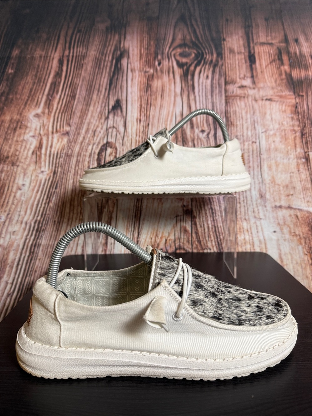 Hey Dude Wendy Stretch Canvas Cow Hide Slip On Shoes Womens Sz 8